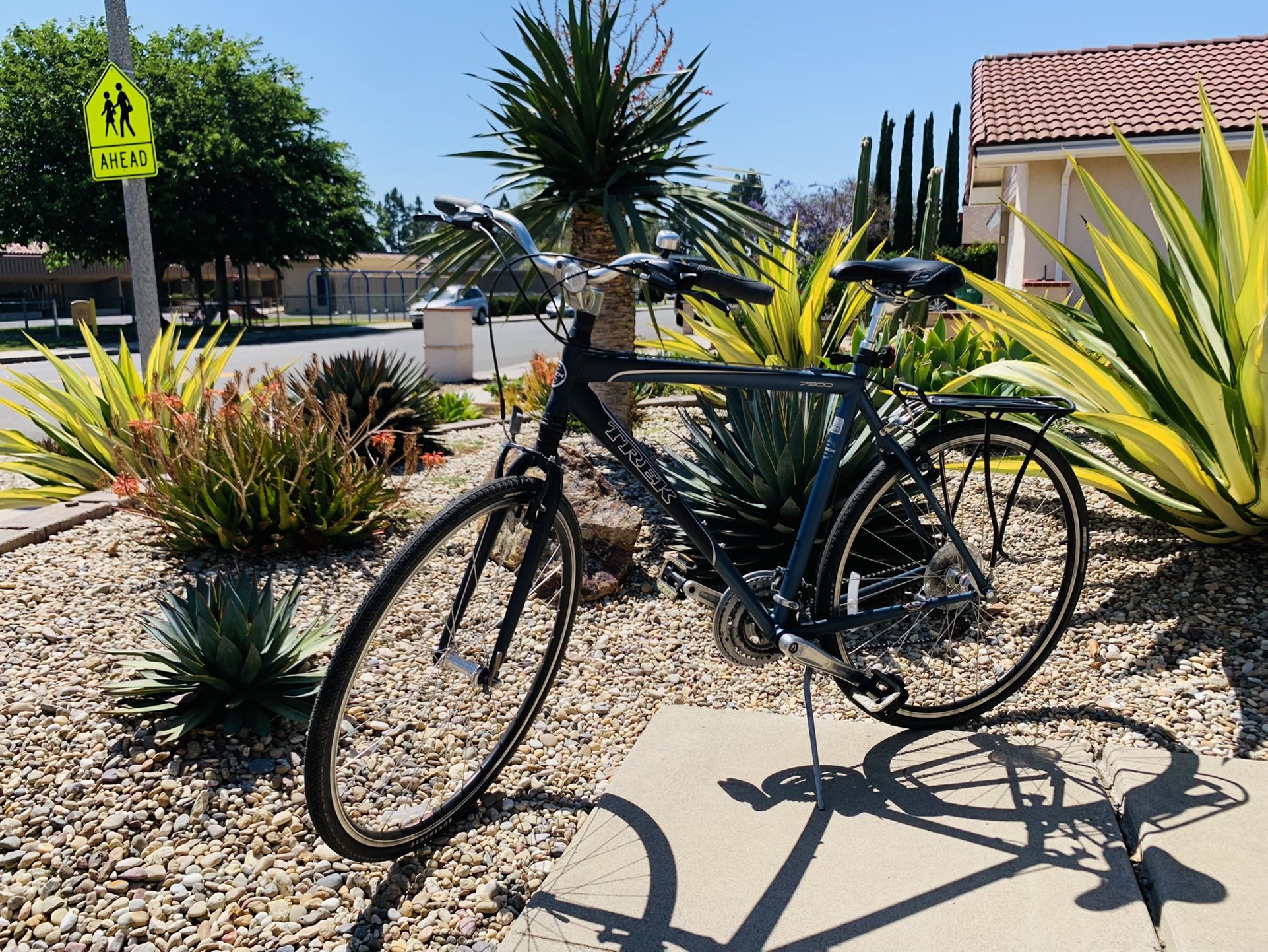 Trek 7300