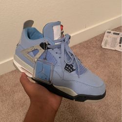 Jordan 4 Unc Selling Them Cause Indont Wear Them Anymore.