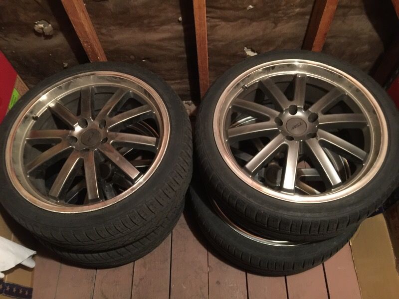 19"in TSW Estoril chrome rim, 5*112