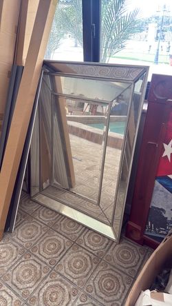 2 Mirrors