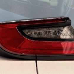 22-23 TOYOTA GR86 LH TAIL LIGHT 