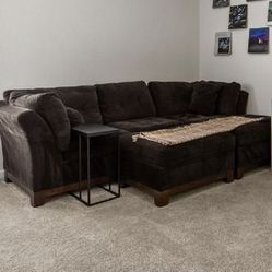 Brown Sectional/Sofa
