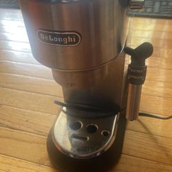 Delonghi Expresó Machine 