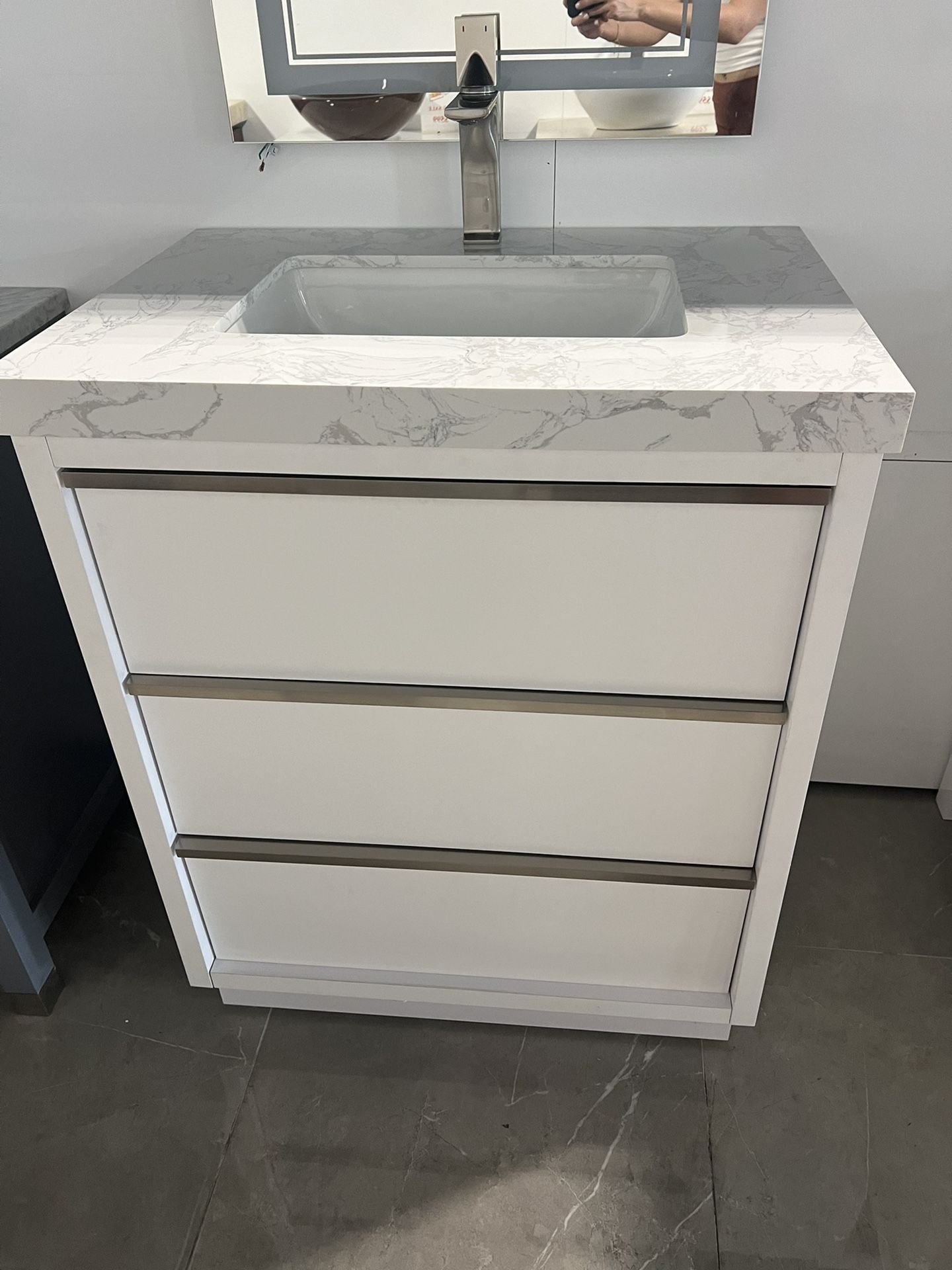 Bathroom Vanity 30”