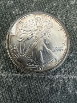 1987 American Silver Eagle 1 oz .999 Fine Silver Coin