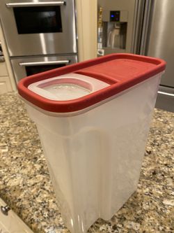 Rubbermaid, Large Cereal Or Grain Container With Measurements Up To 5L