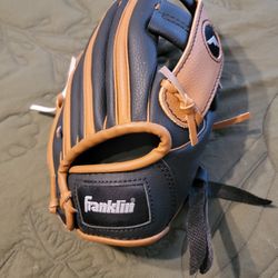 Franklin's Kids Baseball Glove