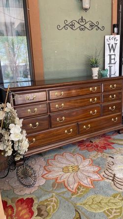Gorgeous Amish Leora triple Dresser oak wood