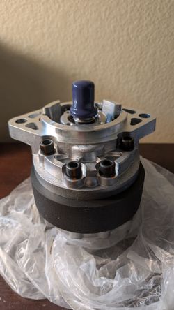 AIVWUMOT Hydraulic Gear Pump D48950 Fit for Case IH Backhoe 310G 450B 450C