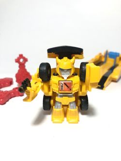 Transformers Bot Shots Jump Shot Bumblebee Launcher (c)2013