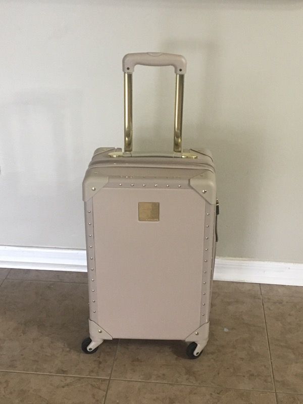 Vince camuto loma 21" carry on spinner luggage hardcase travel bag