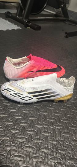 Adidas F50s Elite Laceless size 9.5