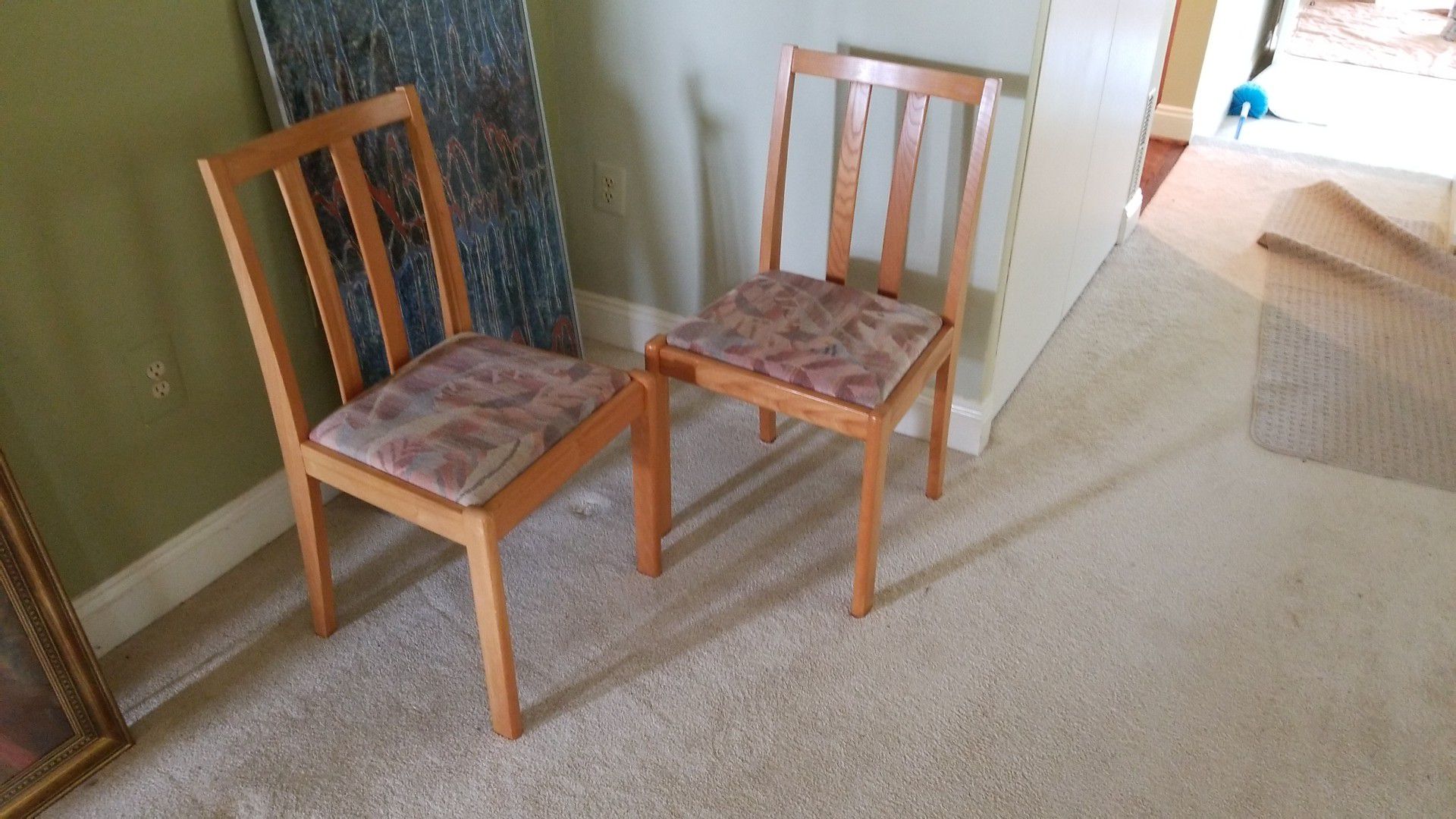 2 Oak chairs