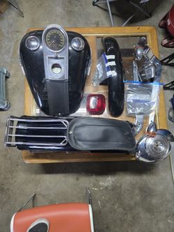 HD 100th Anniversary Tin Set + Extras