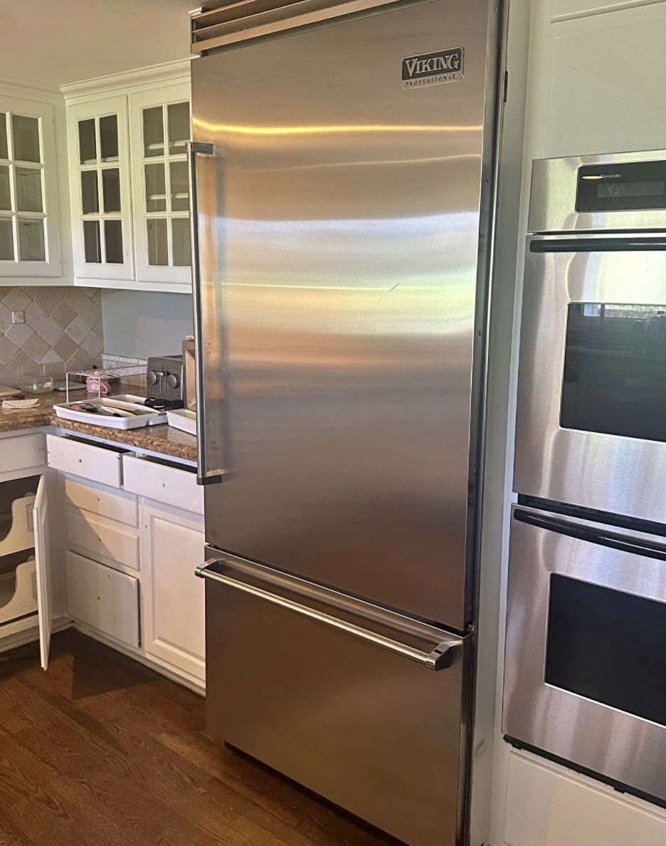 Viking Professional Series 36” Built-In Refrigerator – Stainless