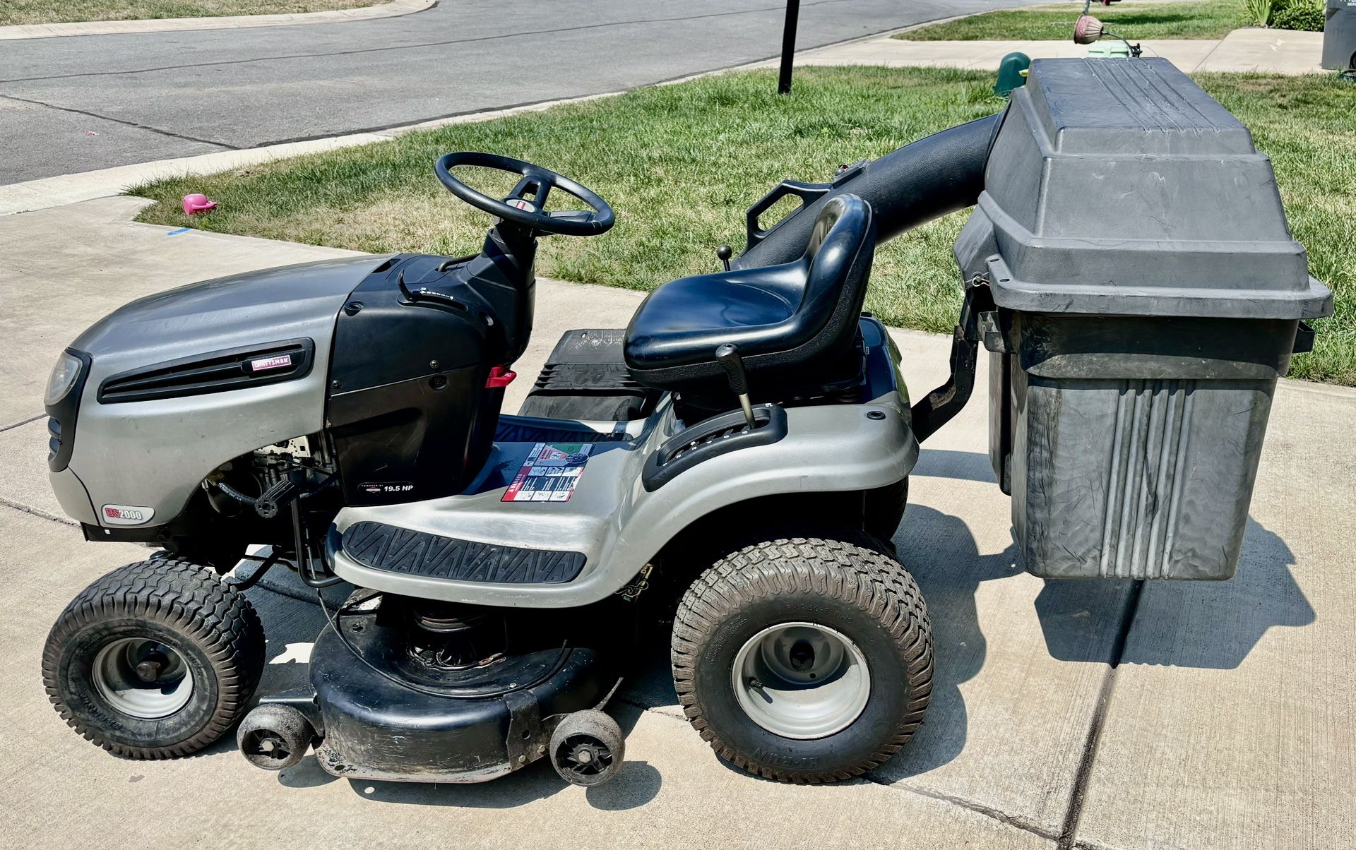 Craftsman LTS 2000 19.6 HSP riding lawn mower with grass collection system. Garage kept.