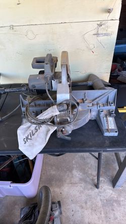 Skilsaw Corded 12 Inch Compound Miter Saw