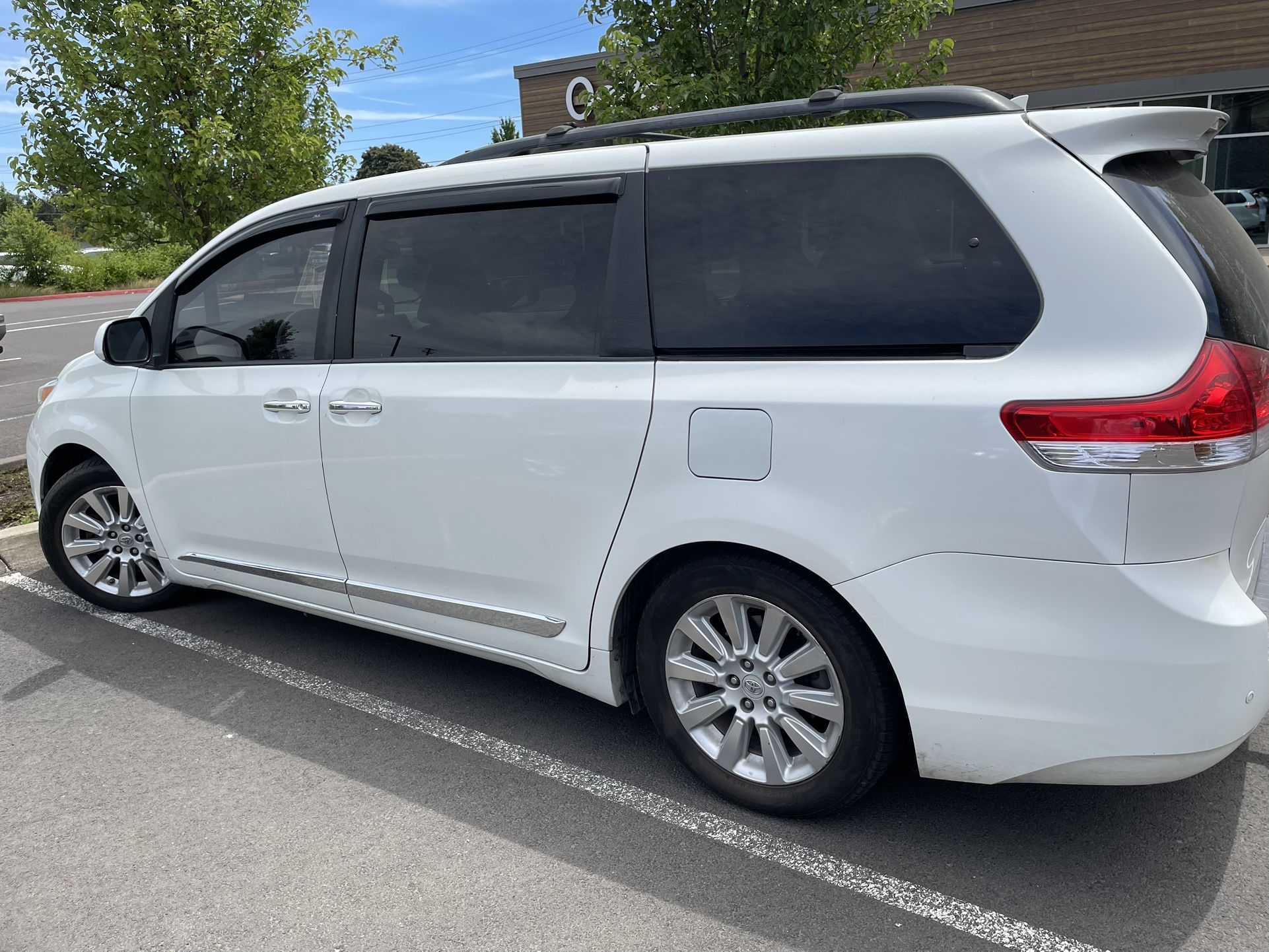 2011 Toyota Sienna