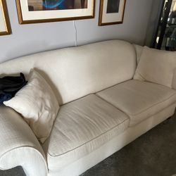 Couch White