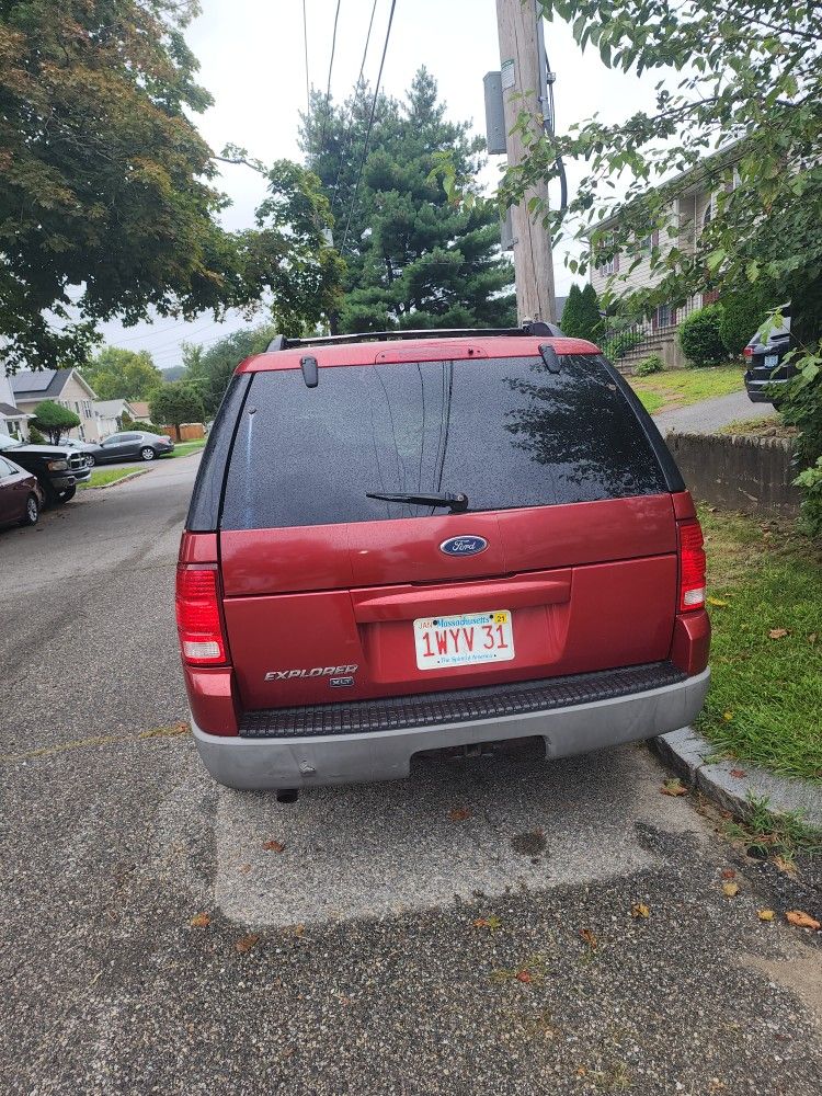 2002 Ford Explorer