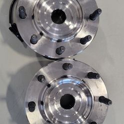 2001---2006  Chevy Silverado, Avalanche 1500 HD 2500 Classic Wheel Hub Bearing 2  Piece