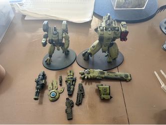 Warhammer 40K Tau Riptide and Stormsurge