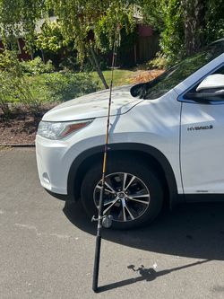Shakespeare, ugly stick and Daiwa Accudepth + rod & real combo in great shape. This is a great combo for trolling. The Accudepth plus reel is a 27 LC