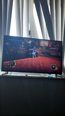Samsung smart tv , free delivery