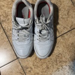 Levis Size 9.5 