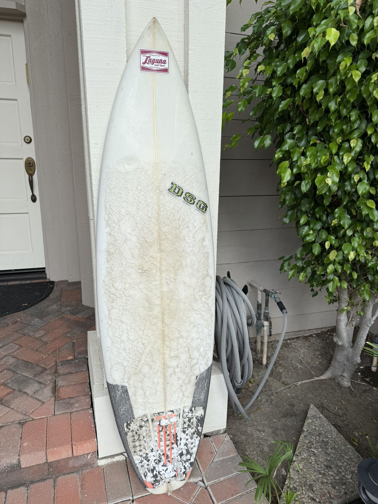5’10 Surfboard