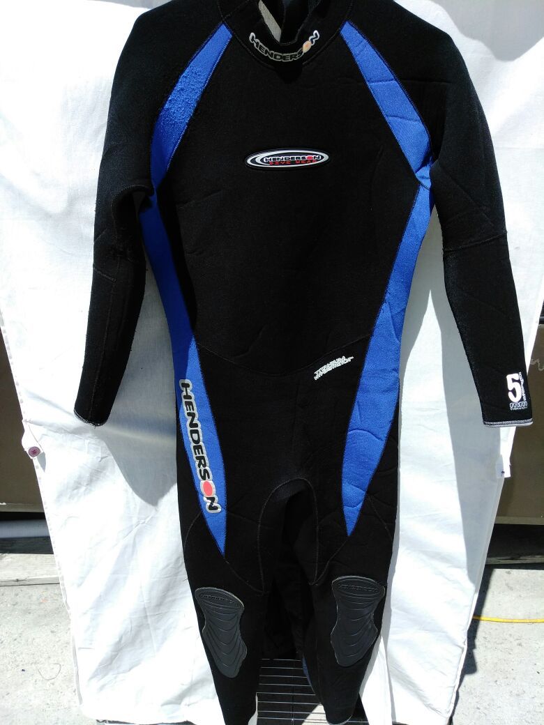 Henderson Titanium Hyperstretch 5 mm wetsuit Scuba Diving suit Black & Blue size medium mens