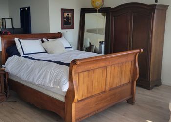 Lexington Furniture Solid Cherry Queen Size Sleigh Bed