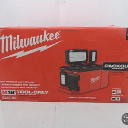 Milwaukee New Light Pack out Charger M18