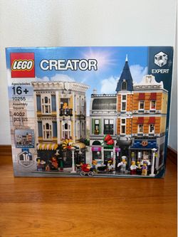 Lego creator: Assembly Square (10255) 10th anniversary set