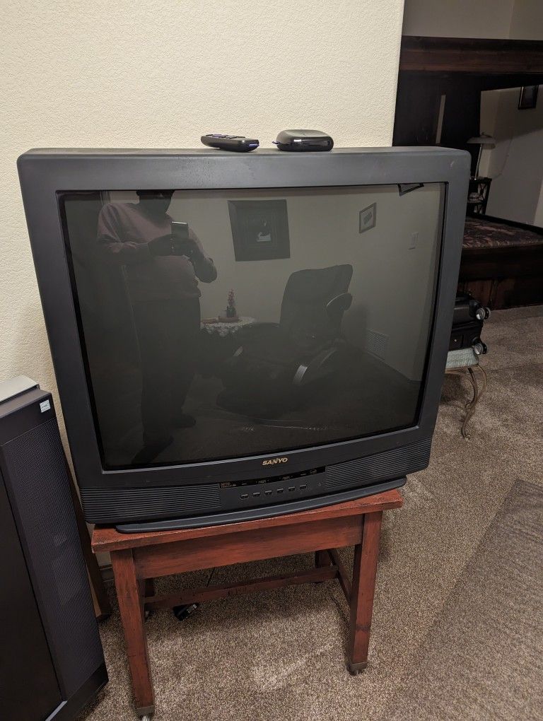 32 inch Tv