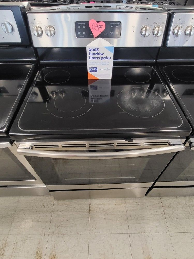 Electric Stove Used In Good Condition With 90days Warranty From $350 Up To $450
