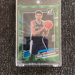 VICTOR WEMBANYAMA 2023-24 Panini Donruss GREEN LASER HOLO Rated Rookie RC Spurs