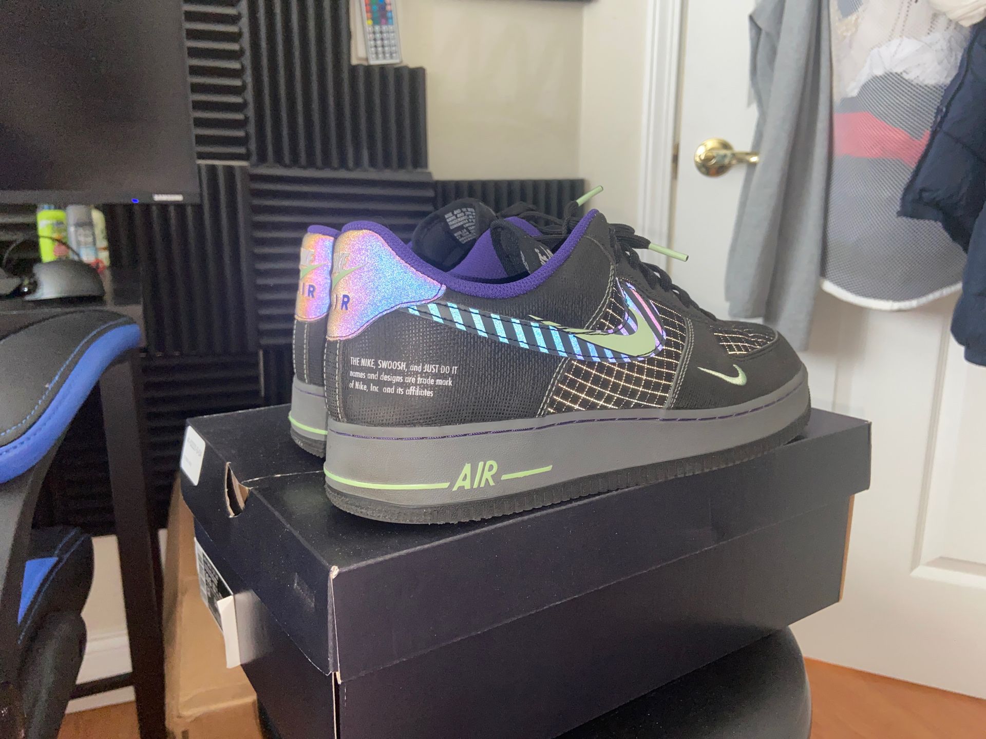 Air Force 1 Size 10.5 (3M crazy👀)