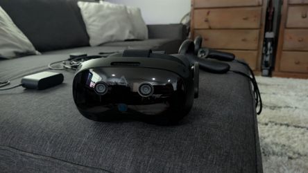 Vive Focus Vision