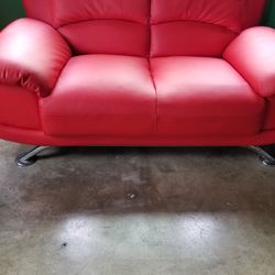 Sofá  Buenas Condiciones $190
