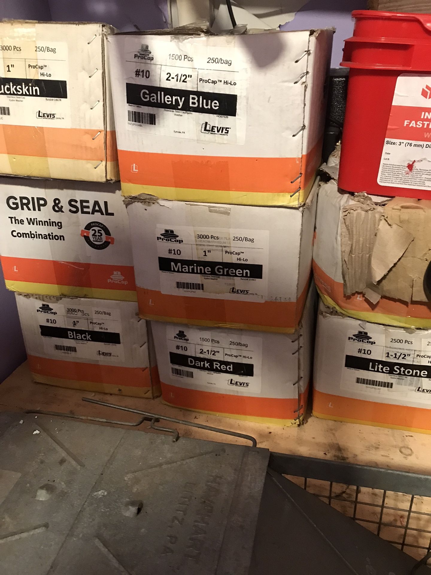 Pro cap Metal Roof Screws