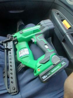 Metabo HPT 18V Brad Nailer, battery and charger.