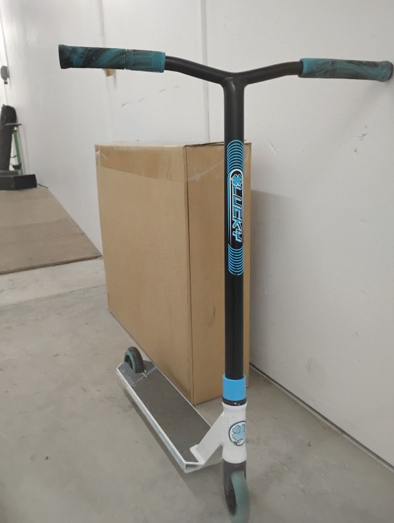 Lucky Pro Scooter 