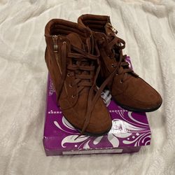 Forever Wedge Boots Brown 10