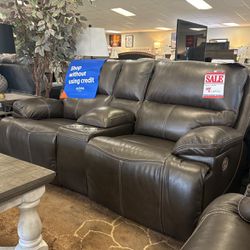 Double Reclining Power Love Seat 