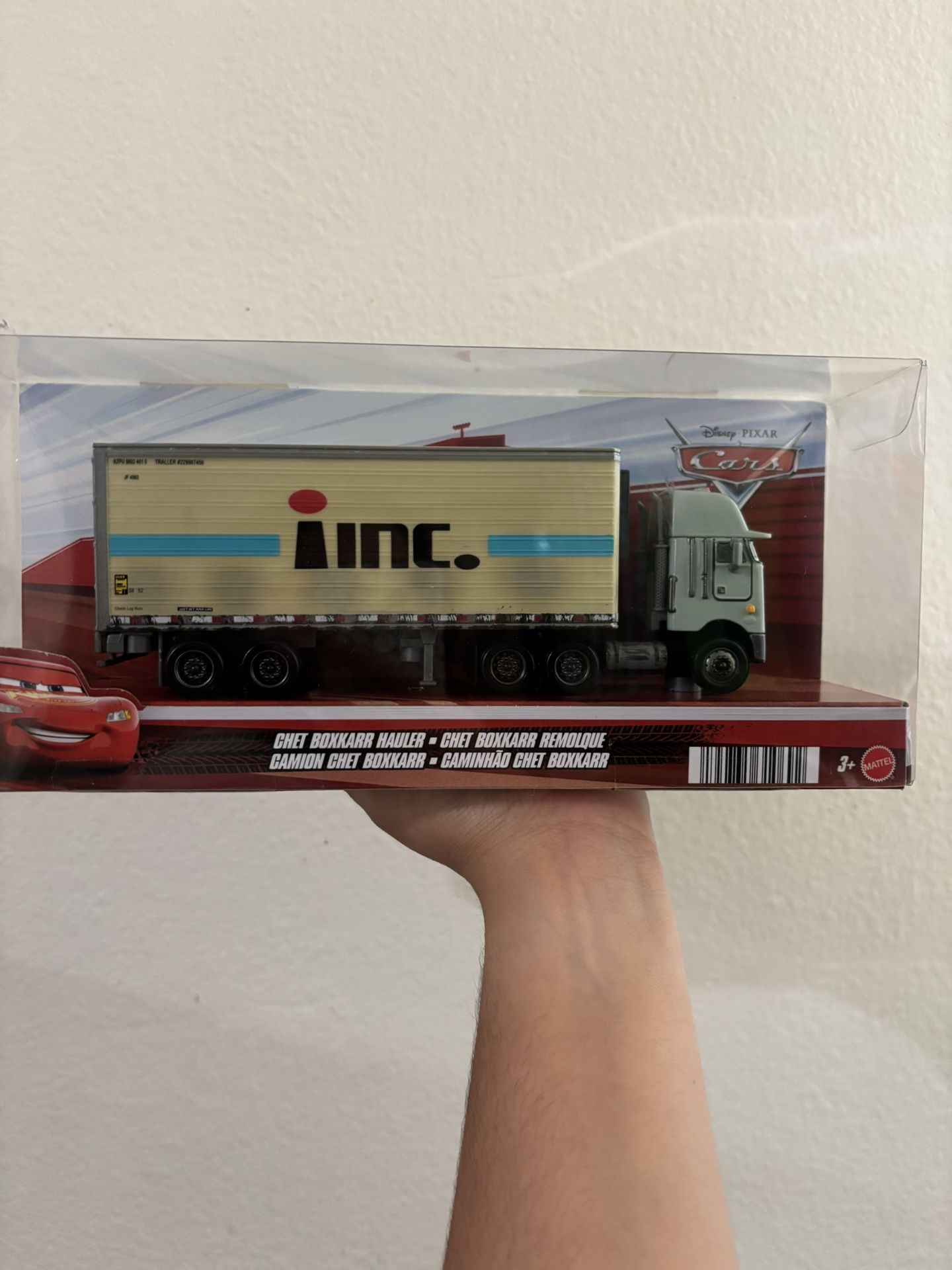 Pixar Car Chet Boxkarr Hauler