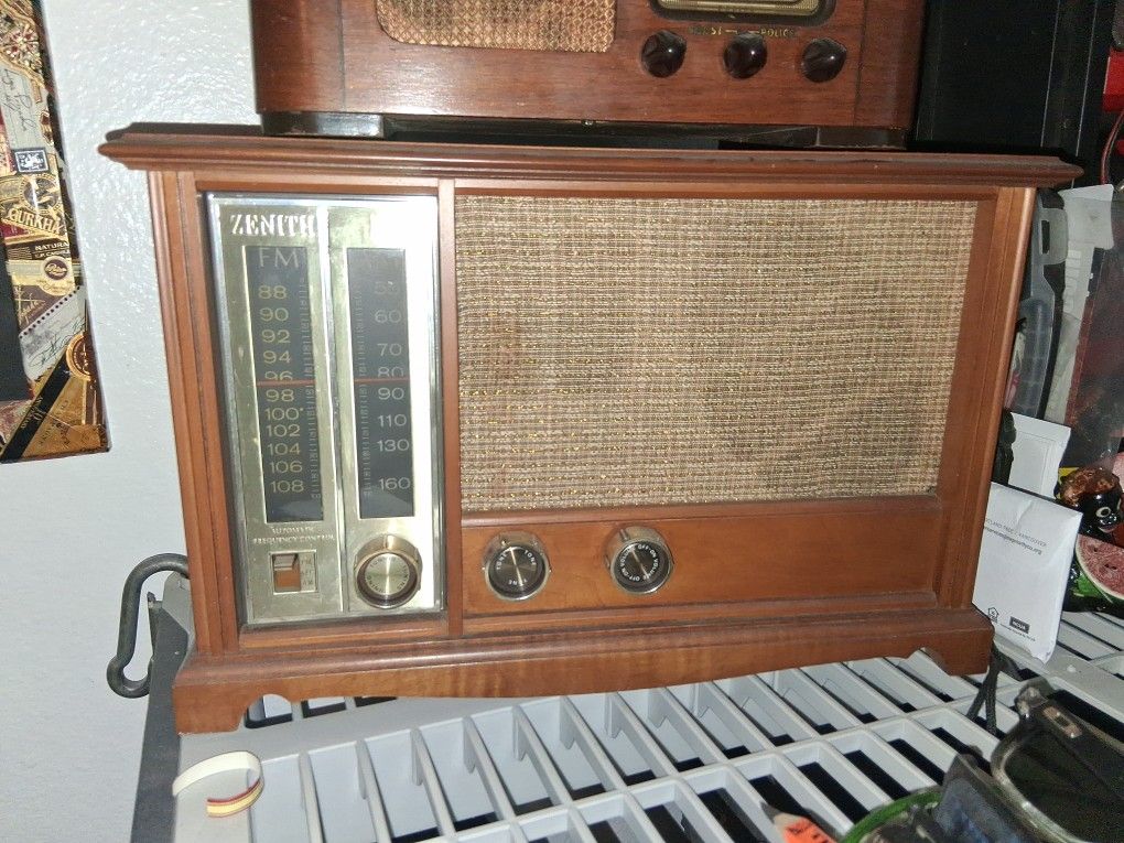 Zenith Radio