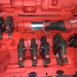 Milwaukee Pro Press M18