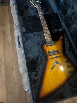 Dean Z-X Sunburst finish