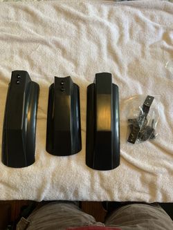 Selling one new complete set of mountain bike mud guard